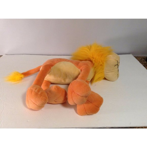 Royal Plush Lion 13" Lgth 14" Tall VGC CUTE  Preowned good condition /   no rips - Picture 3 of 4